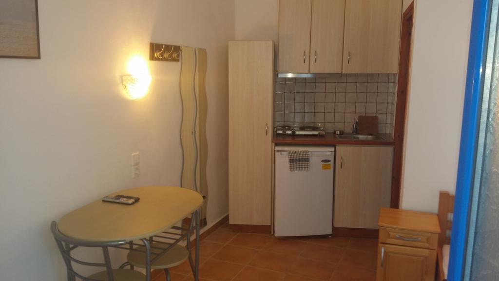 Lydia Mare Aparthotel Ágios Kírykos Exterior foto