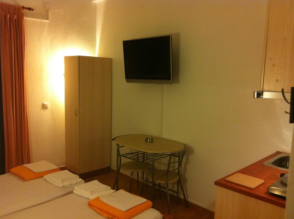 Lydia Mare Aparthotel Ágios Kírykos Exterior foto