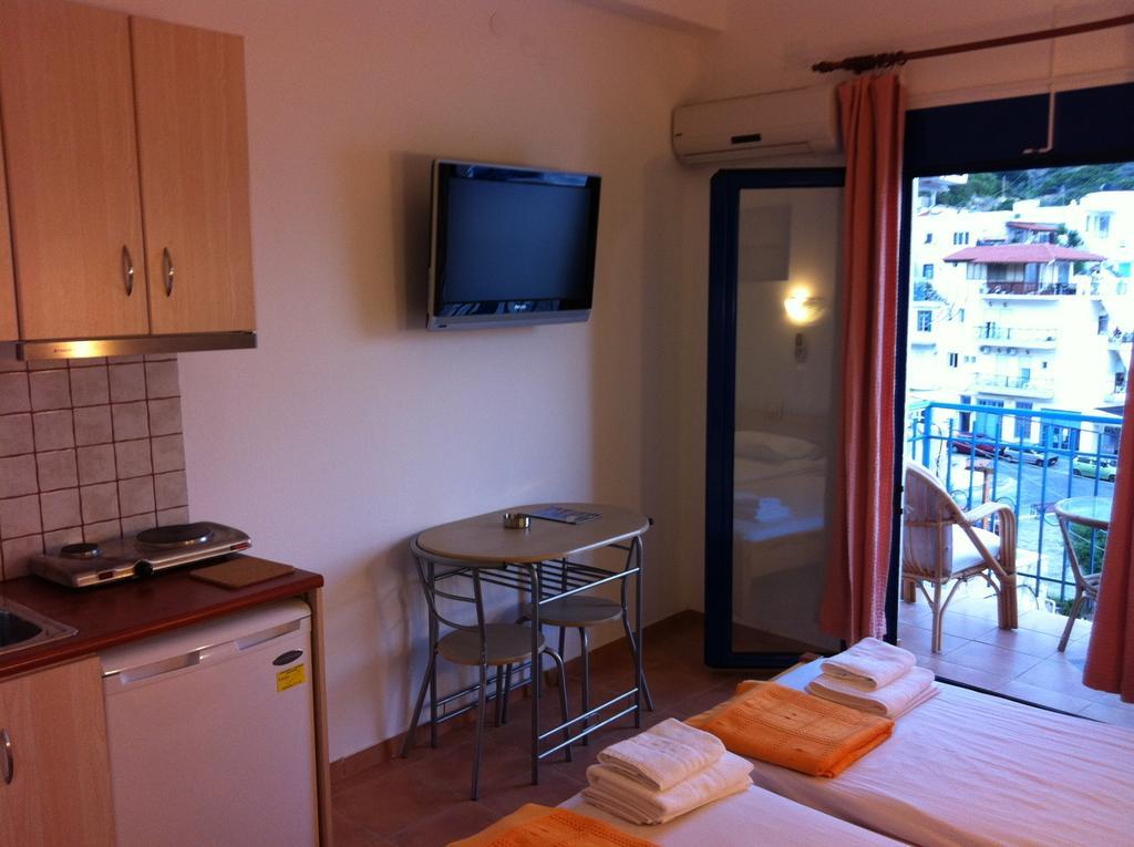 Lydia Mare Aparthotel Ágios Kírykos Exterior foto