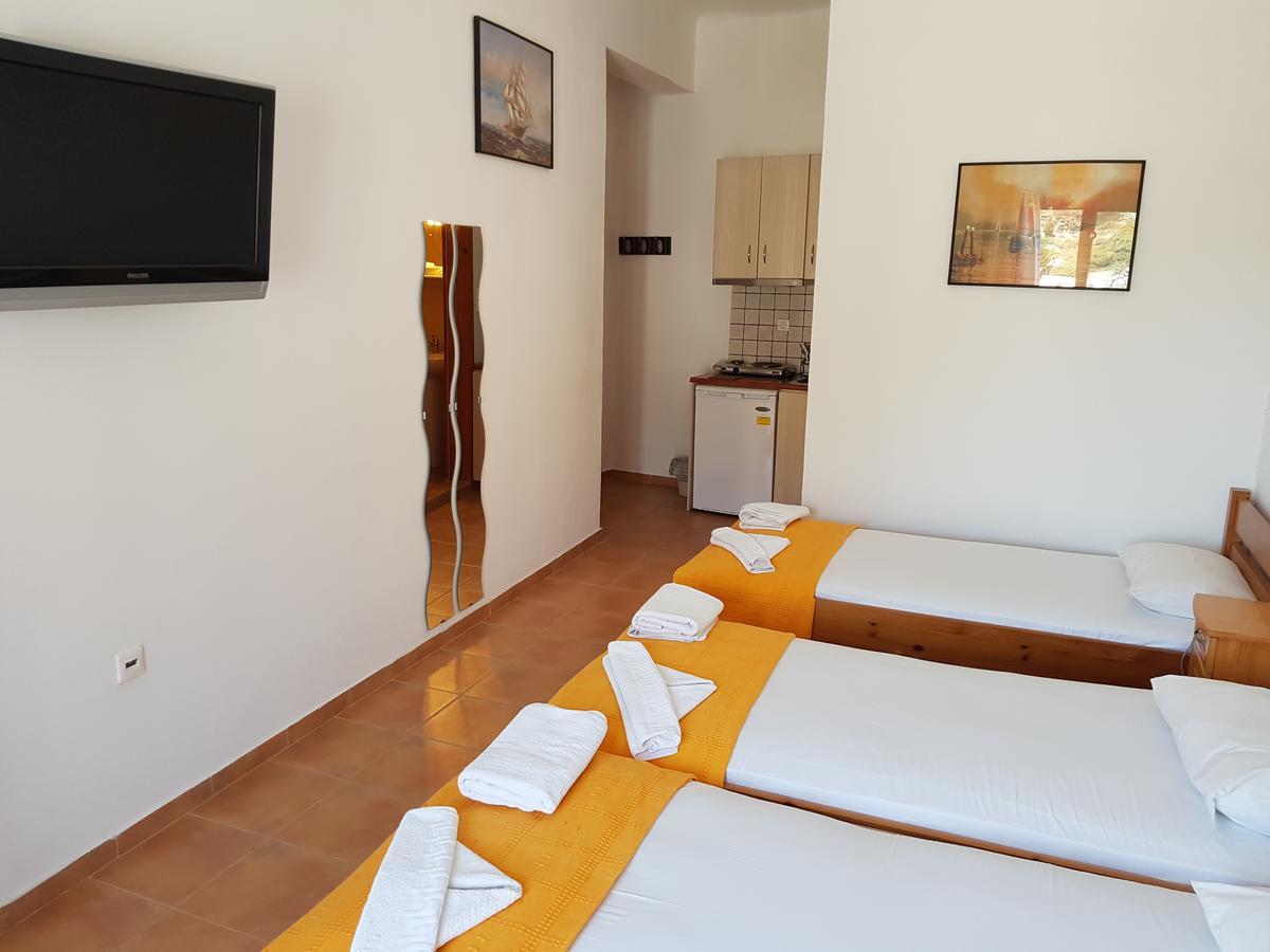 Lydia Mare Aparthotel Ágios Kírykos Exterior foto